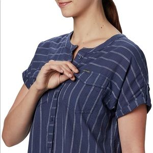 Columbia camp Henry blue and white blouse large
